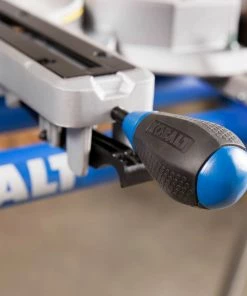 Kobalt Miter Saws Compact sliding 7-1/4-in 10 Amps Single Bevel Sliding Compound Corded Miter Saw -Kobalt Sales Store 09428053