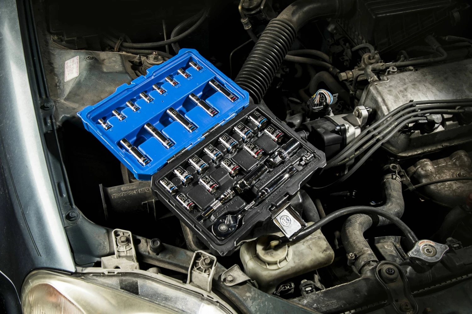 Kobalt Mechanics Tool Sets 30-Piece Standard (SAE) and Metric Combination Polished Chrome Mechanics Tool Set (3/8-in) 5 Kobalt Mechanics Tool Sets 30-Piece Standard (SAE) and Metric Combination Polished Chrome Mechanics Tool Set (3/8-in) - Image 5