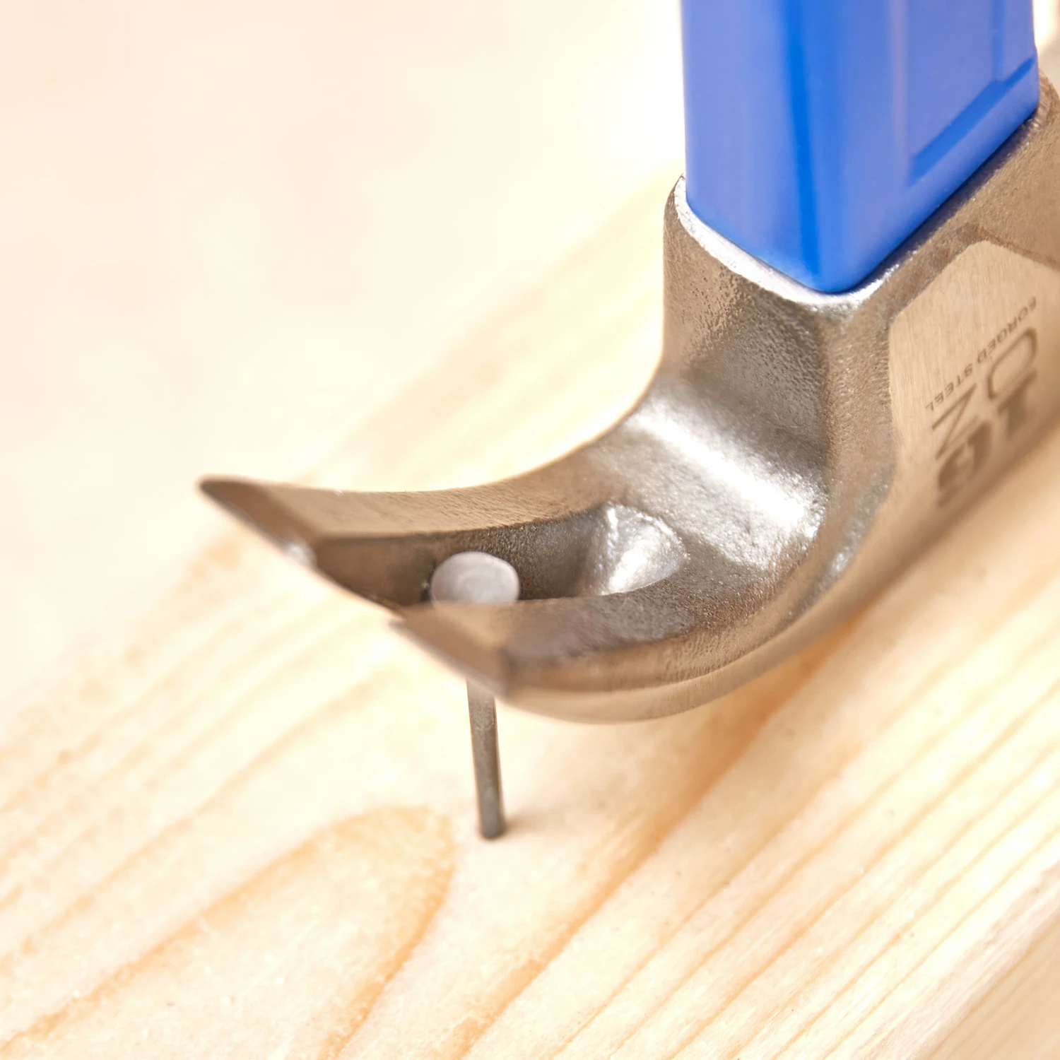 Kobalt Hammers 16-oz Smoothed Face Steel Head Fiberglass Claw Hammer 5 Kobalt Hammers 16-oz Smoothed Face Steel Head Fiberglass Claw Hammer - Image 5